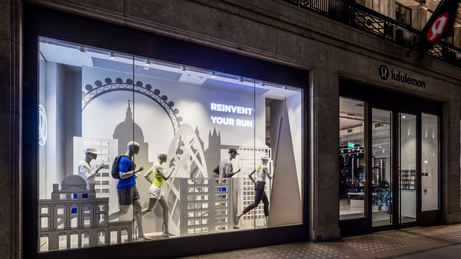 How to Crеatе Captivating Rеtail Window Displays 